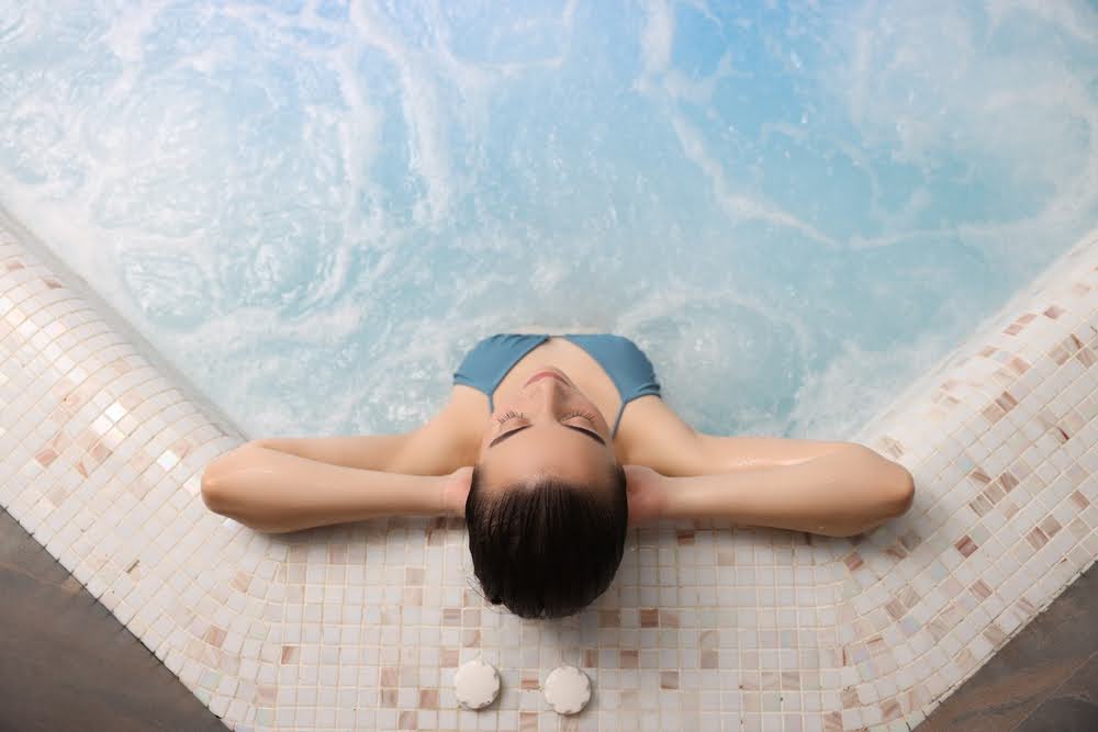 Hot tub vs cold plunge